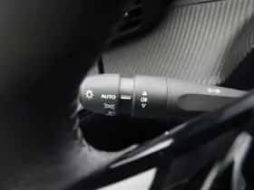 Peugeot 2008 (2022) thumbnail 22
