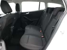 Ford Focus (2021) thumbnail 7