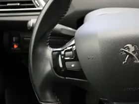 Peugeot 308 (2021) thumbnail 21