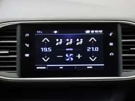 Peugeot 308 (2021) thumbnail 26