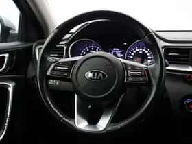 Kia Ceed (2019) thumbnail 17