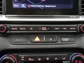 Kia Ceed (2019) thumbnail 25
