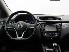 Nissan Qashqai (2018) thumbnail 3