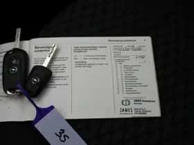 Opel Astra (2021) thumbnail 4