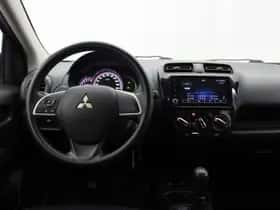 Mitsubishi Space Star (2021) thumbnail 3