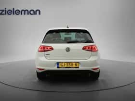 Volkswagen Golf (2015) thumbnail 14
