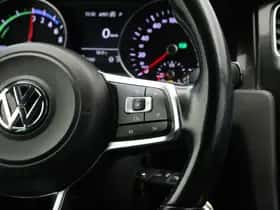 Volkswagen Golf (2015) thumbnail 19