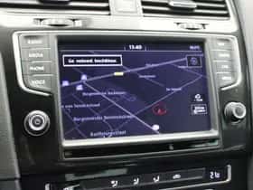 Volkswagen Golf (2015) thumbnail 5