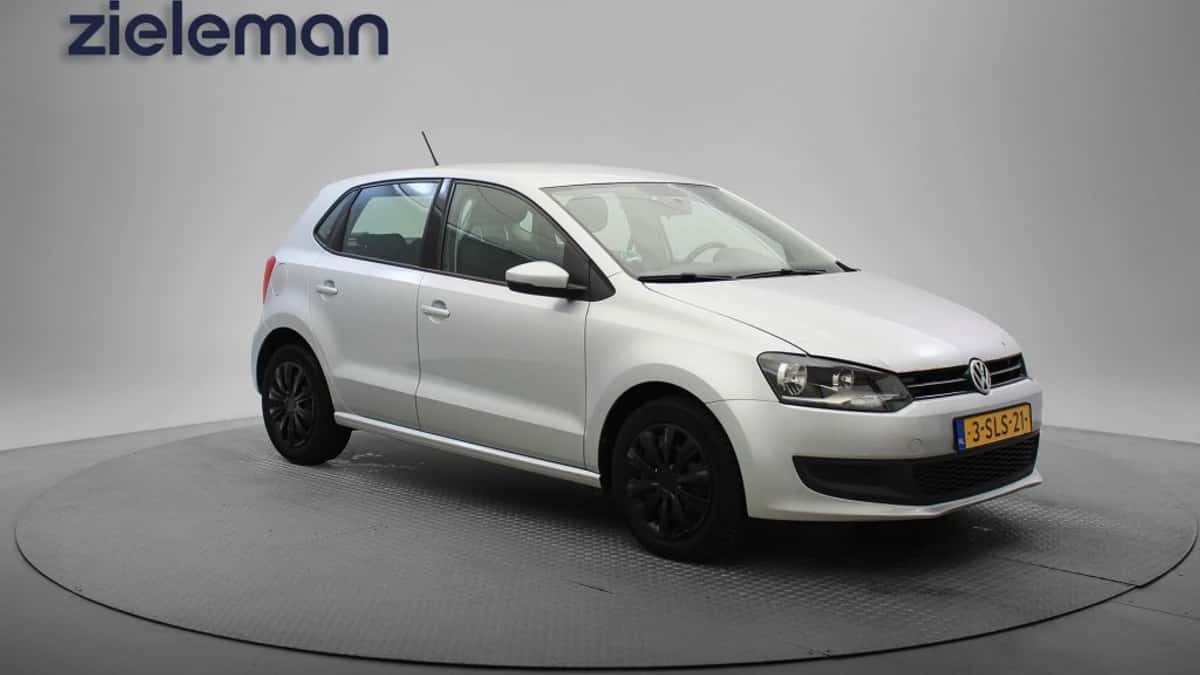 Volkswagen Polo (2014) — foto 1