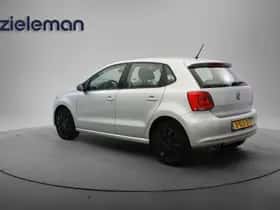 Volkswagen Polo (2014) thumbnail 2