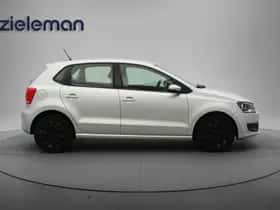 Volkswagen Polo (2014) thumbnail 11
