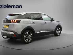 Peugeot 3008 (2017) thumbnail 15