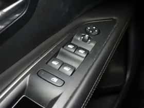 Peugeot 3008 (2017) thumbnail 30
