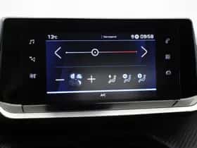Peugeot 208 (2022) thumbnail 26