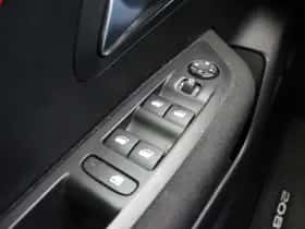 Peugeot 208 (2022) thumbnail 30