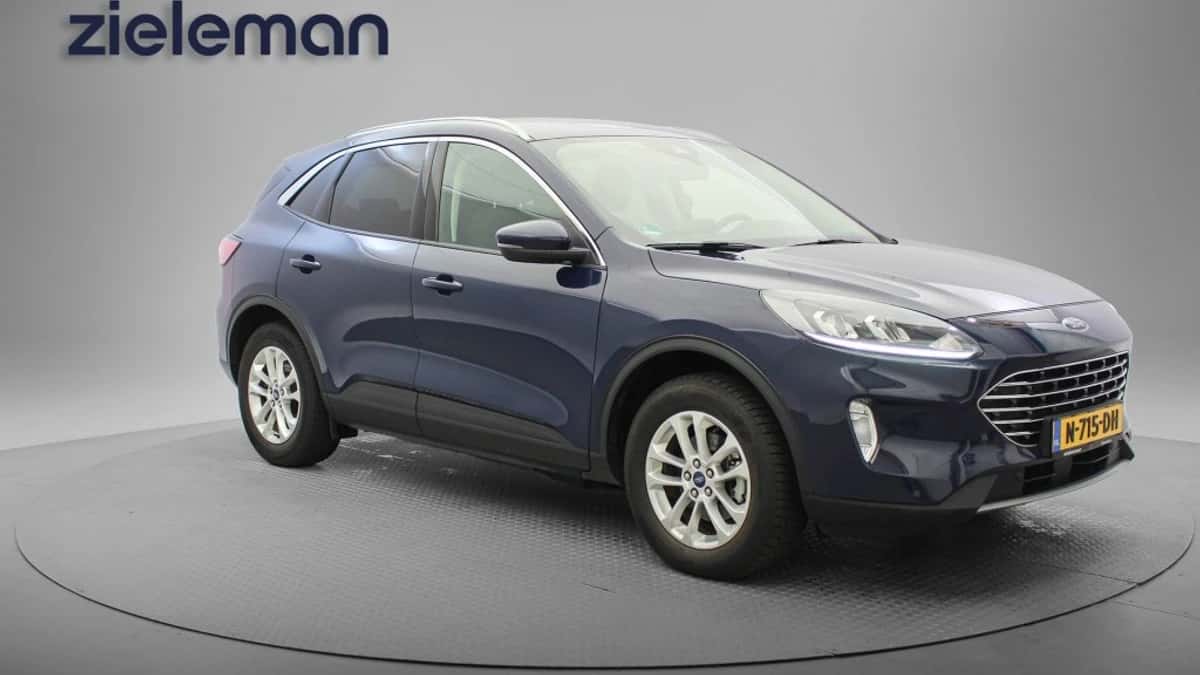 Ford Kuga (2021) — foto 1