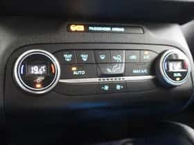 Ford Kuga (2021) thumbnail 25