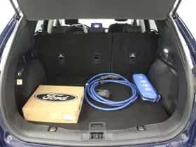 Ford Kuga (2021) thumbnail 8