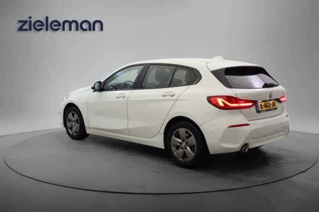BMW 1-Serie (2021) thumbnail 2