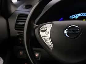 Nissan Leaf (2016) thumbnail 22