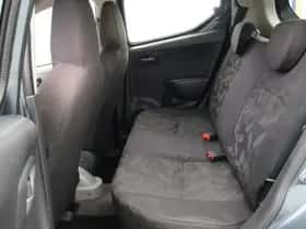 Suzuki Alto (2011) thumbnail 6