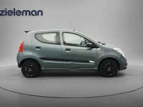 Suzuki Alto (2011) thumbnail 10