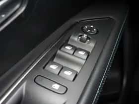 Peugeot 3008 (2022) thumbnail 28