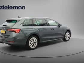 Škoda Octavia (2021) thumbnail 14