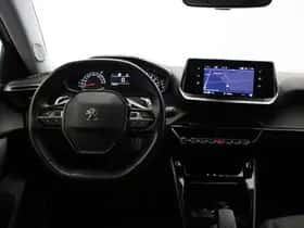Peugeot 2008 (2021) thumbnail 3
