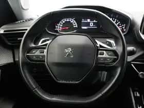 Peugeot 2008 (2021) thumbnail 21