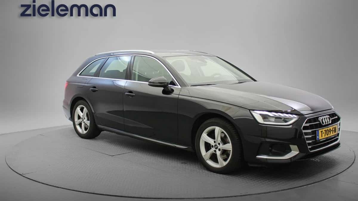 Audi A4 (2023) — foto 1