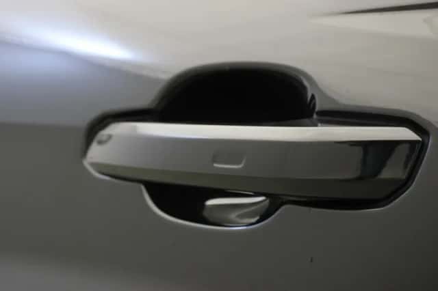 Audi A4 (2023) thumbnail 5