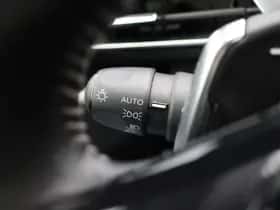 Peugeot 3008 (2022) thumbnail 22
