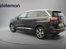 Peugeot 5008 (2022) thumbnail 2