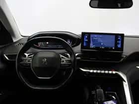 Peugeot 5008 (2022) thumbnail 3