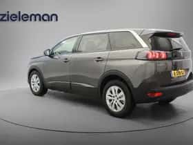 Peugeot 5008 (2021) thumbnail 2