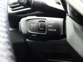 Peugeot 5008 (2021) thumbnail 22