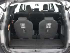 Peugeot 5008 (2021) thumbnail 9