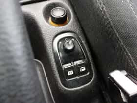 Peugeot 206 (2004) thumbnail 23