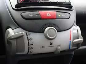 Peugeot 107 (2007) thumbnail 19