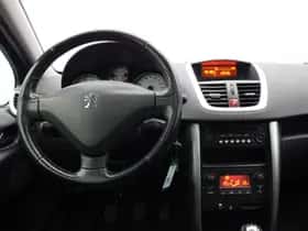 Peugeot 207 (2009) thumbnail 3