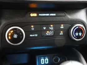 Ford Focus (2022) thumbnail 25