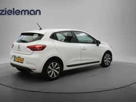 Renault Clio (2023) thumbnail 11