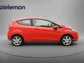 Ford Fiesta (2009) thumbnail 8