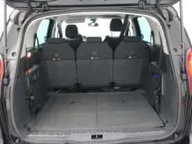 Peugeot 5008 (2015) thumbnail 13