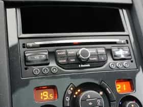 Peugeot 5008 (2015) thumbnail 27