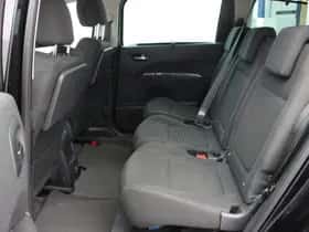 Peugeot 5008 (2015) thumbnail 9