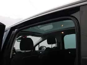 Peugeot 5008 (2015) thumbnail 10