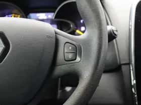 Renault Clio (2015) thumbnail 17