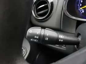 Renault Clio (2015) thumbnail 19